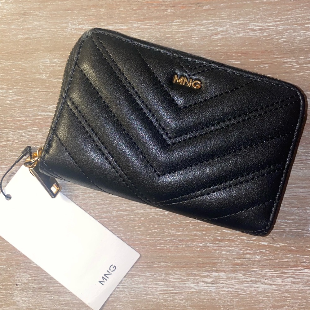 NWT Mango zip around leather wallet